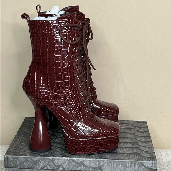 Azalea Wang Brown Croc Patent Heel Bootie - Picture 2 of 8